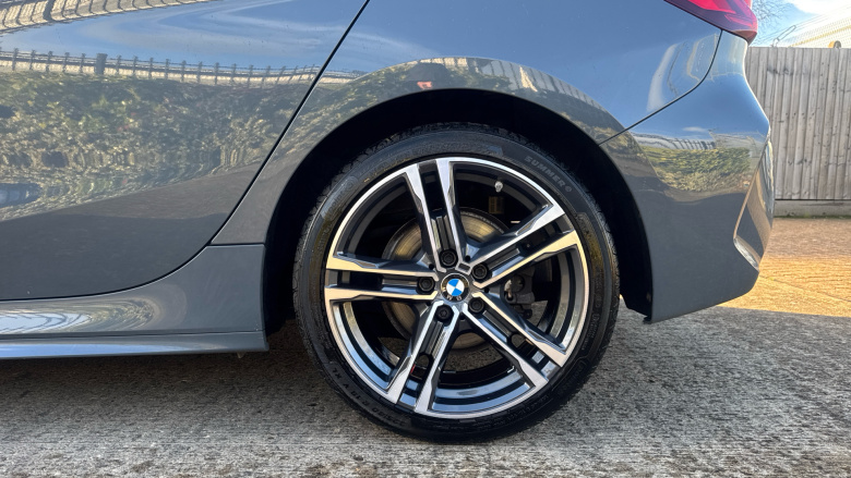 BMW 1 Series 118i M Sport 5dr Step Auto Petrol Hatchback